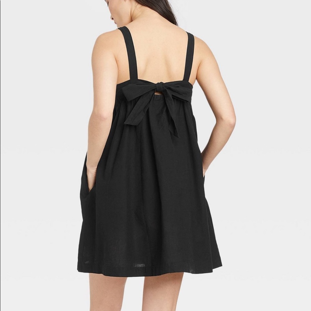 UNIVERSAL THREAD Target Sleeveless Shift Dress black large bow pockets